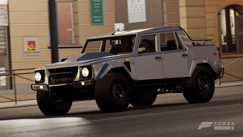 Lamborghini lm002
