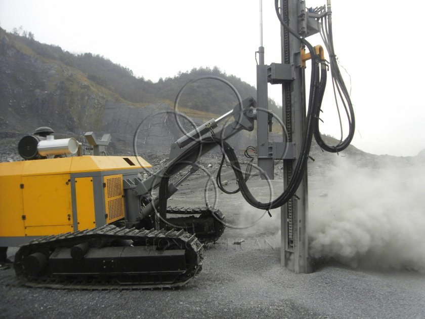 Машина для бурения