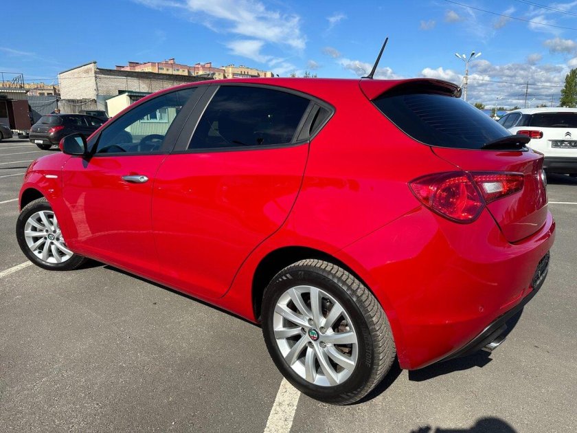 Альфа ромео джульетта