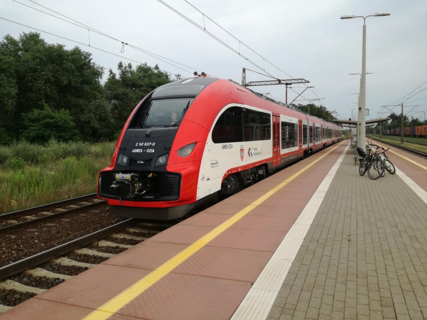 Pesa Elf внутри