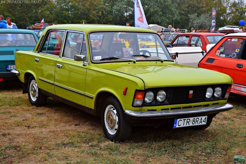 Старый Фиат 125