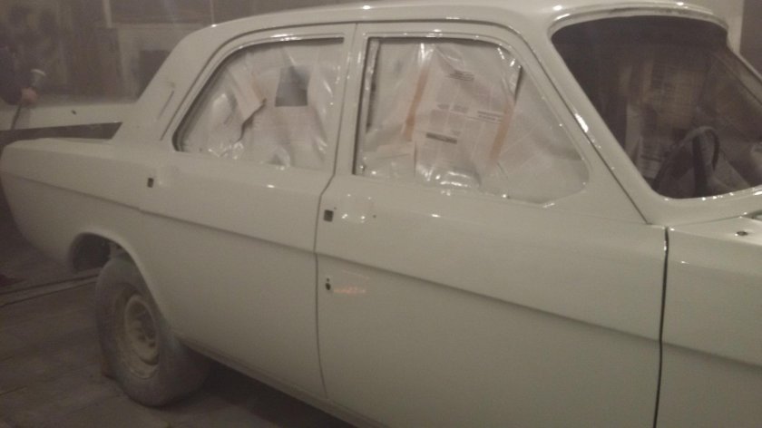 ГАЗ 24 цвет белая ночь