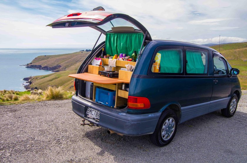 Minivan Toyota previa