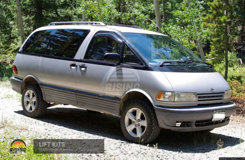 Тойота Превия 1999