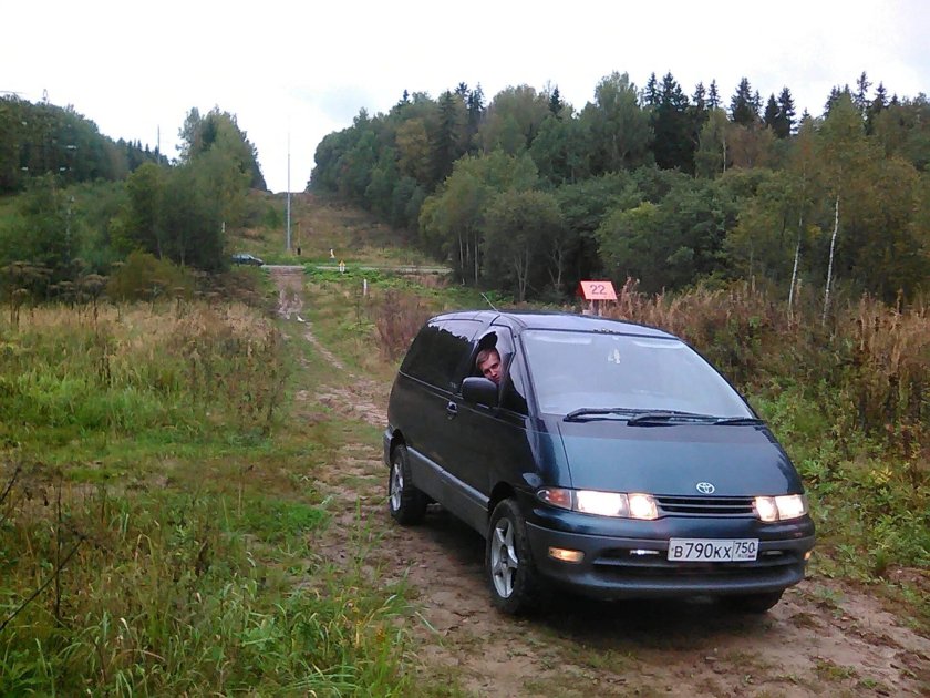 Тойота Эстима Люсида 1993