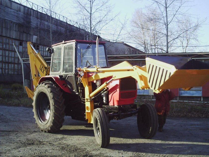 ЮМЗ экскаватор 2626