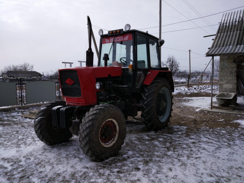 Трактор ЮМЗ 8244