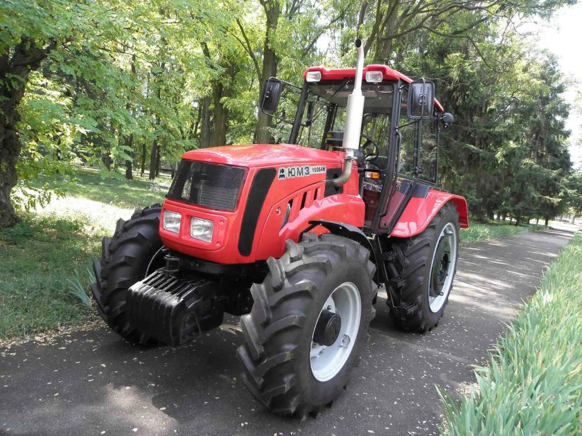 ЮМЗ-6 трактор