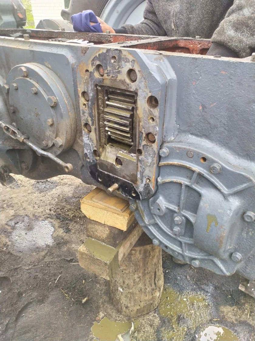 ЮМЗ ПВМ 66 раздатка