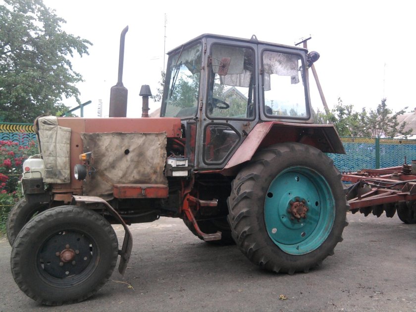 Трактор ЮМЗ 80