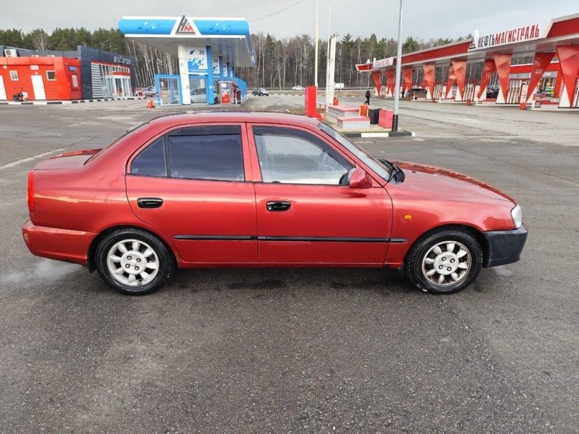 Hyundai accent 2006