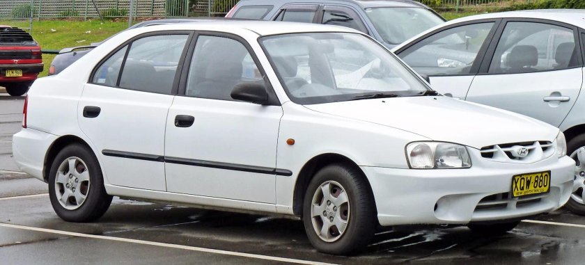 Hyundai Accent хэтчбек 2000