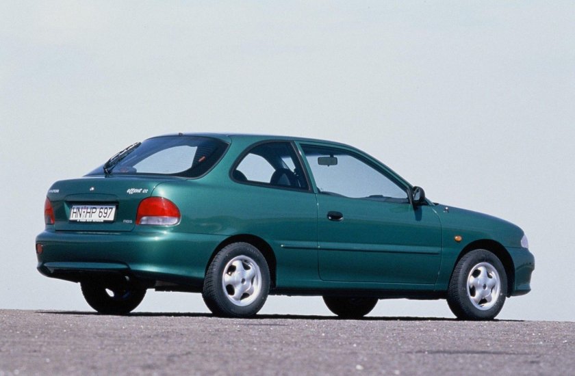 Hyundai Accent хэтчбек 2000