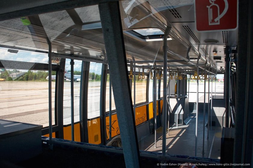 Перронный автобус Неоплан 9012l