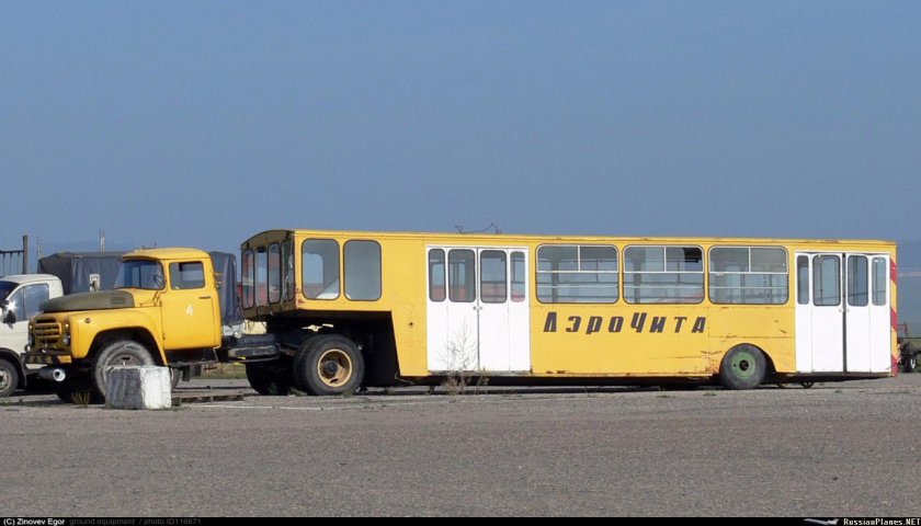 ЗИЛ 130 Аэродромный автобус
