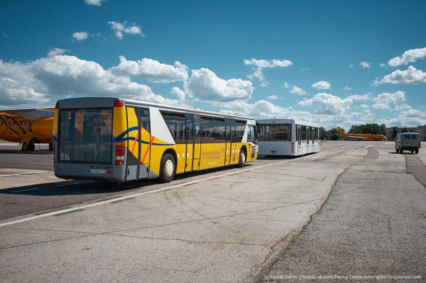 Перронный автобус Neoplan