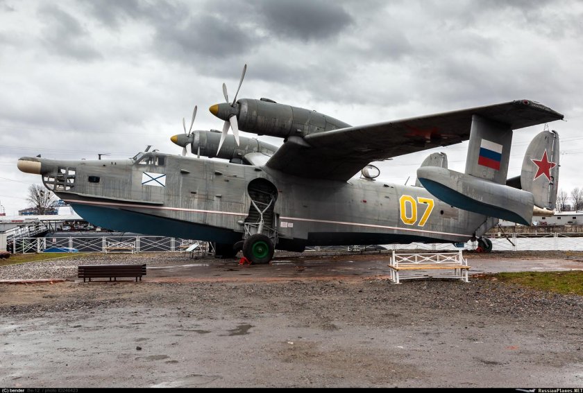 Бериев бе 12