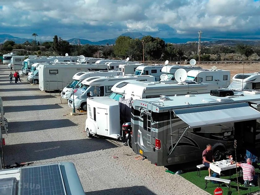 Автокемпинг автодом