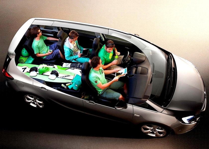 Opel Zafira семиместный
