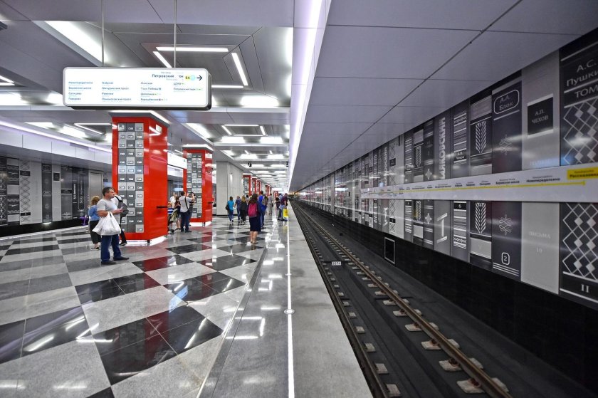 Линия метро со станции Рассказовка