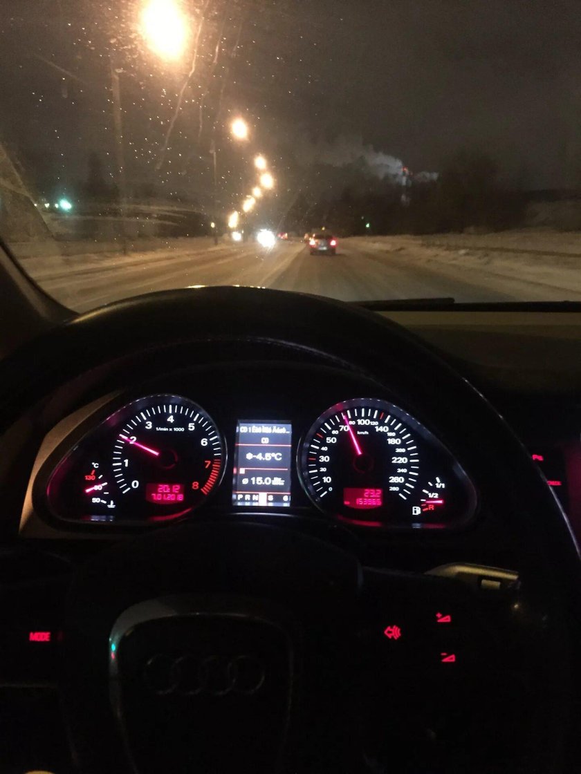 Ауди а4 ночью