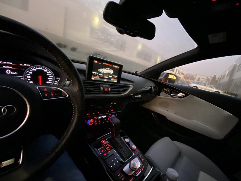 Ауди а7 салон ночью