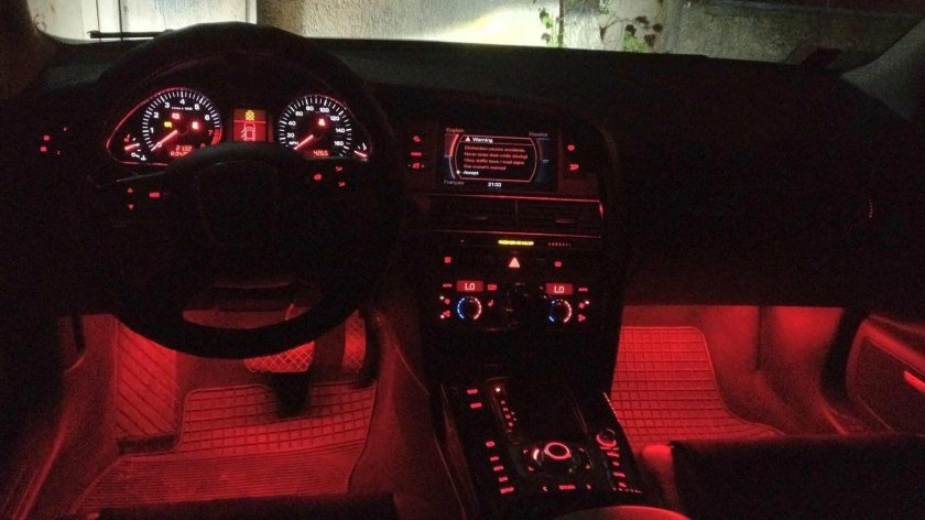 Ауди а4 салон ночью