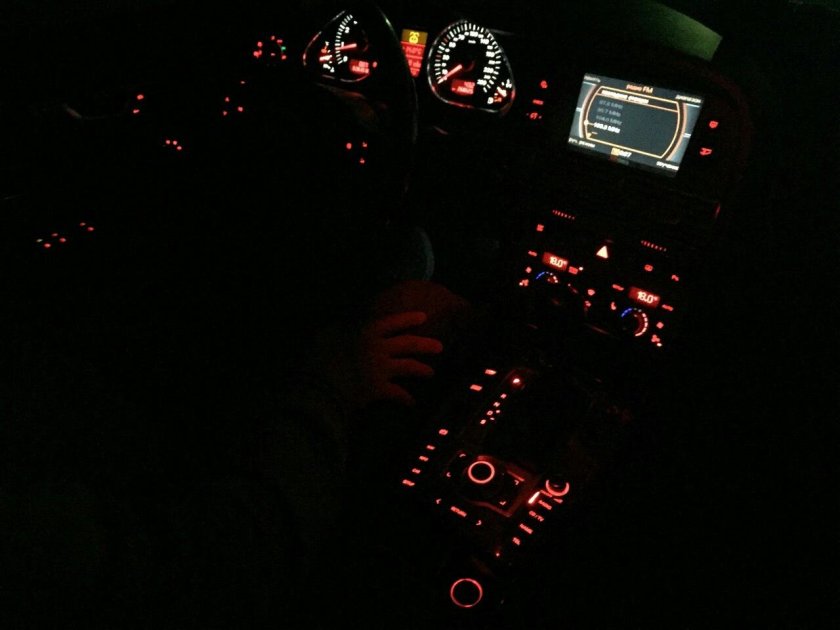 Ауди а6 с6 салон ночью