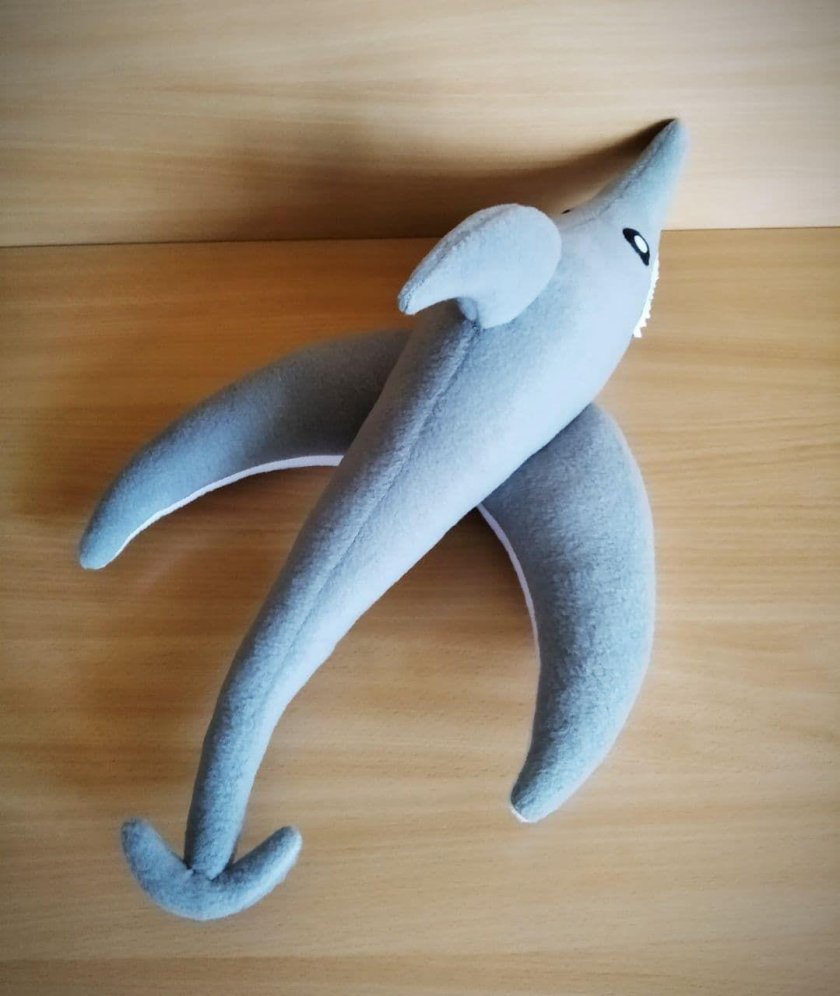 Акула самолет Тревор