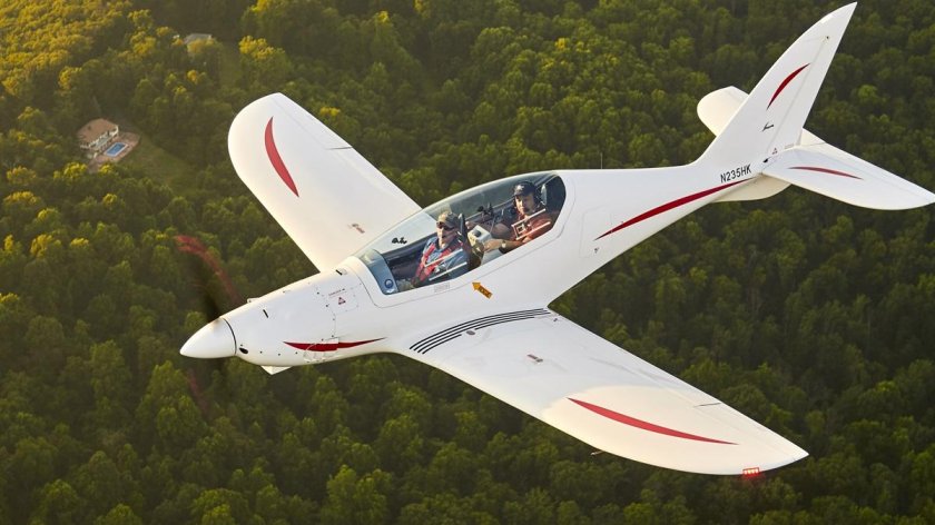 Самолет Шарк акула