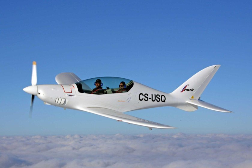 Акула самолет