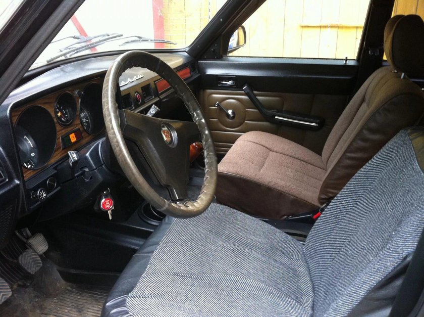 Волга ГАЗ 31029 салон