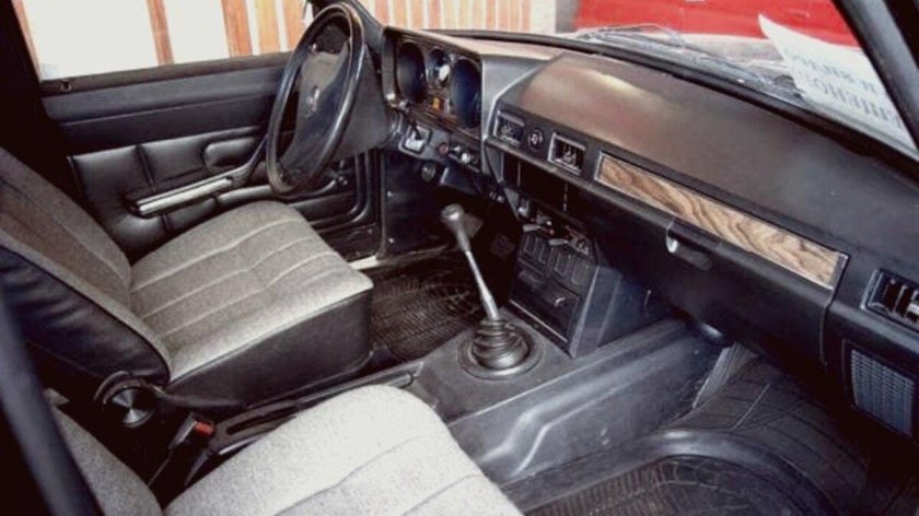 ГАЗ 24 10 салон