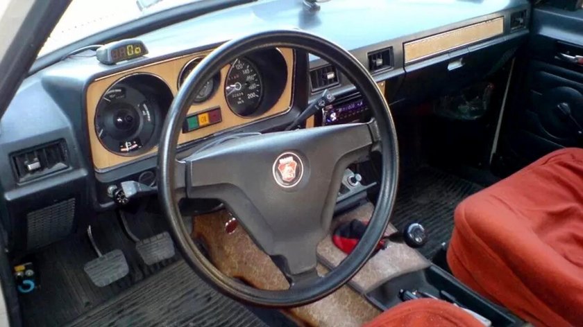 ГАЗ 2410 салон