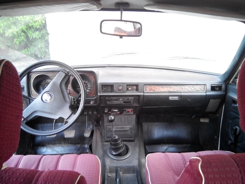 ГАЗ 24 10 салон