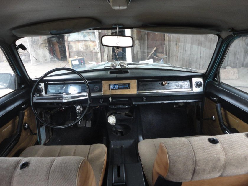 ГАЗ 24 10 салон