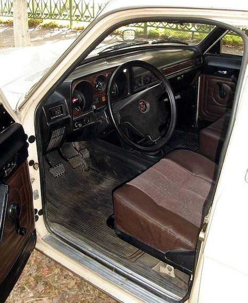 ГАЗ 24 10 салон