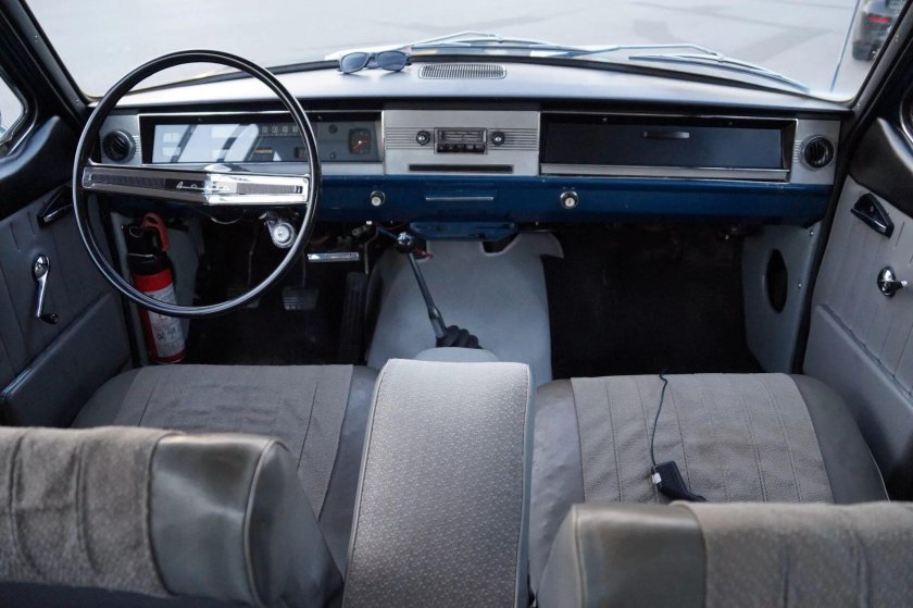 ГАЗ-24-24 «Волга» салон