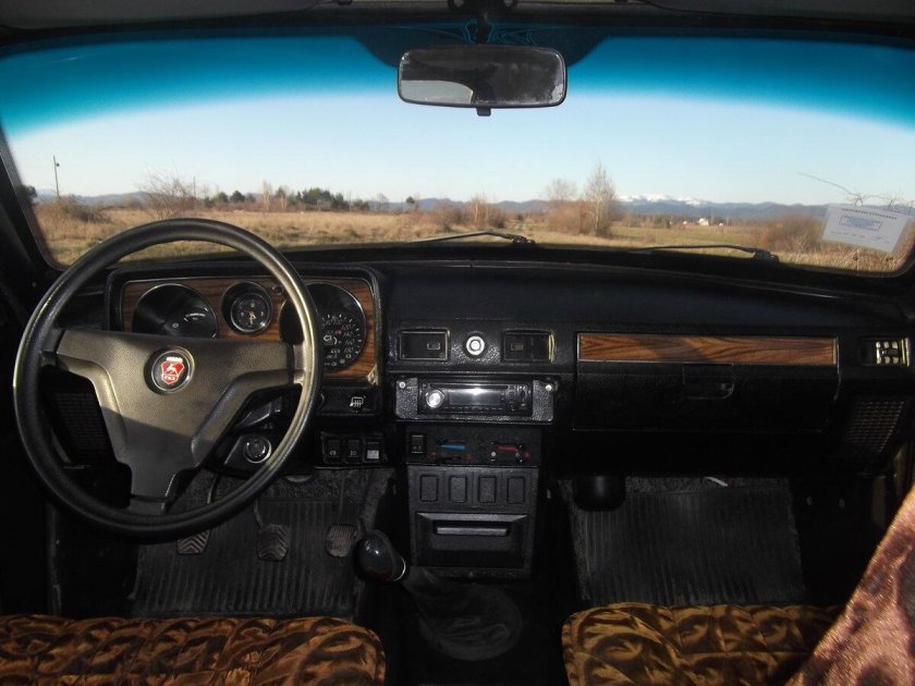 Волга ГАЗ 31029 салон