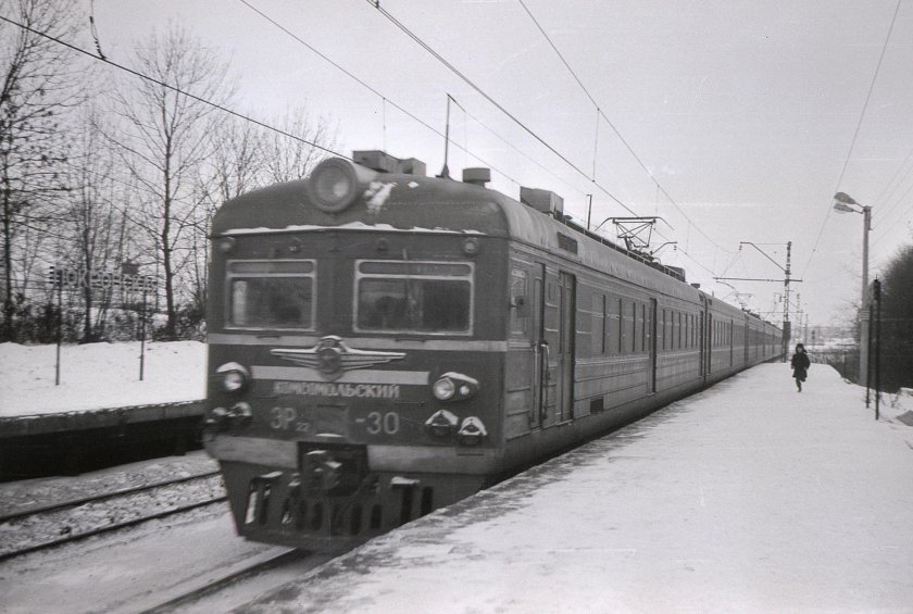 Эр22 электропоезд кабина