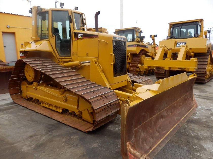 Катерпиллер 6 бульдозер