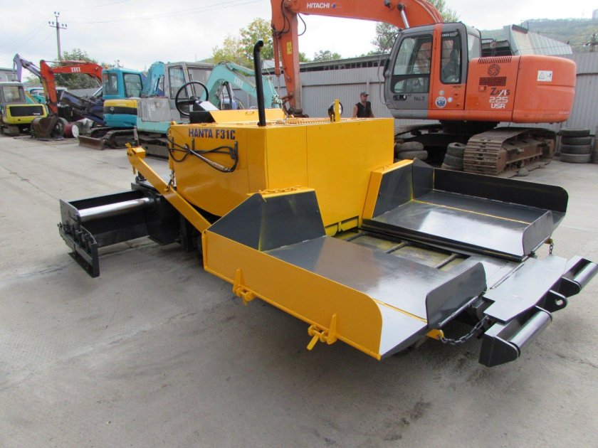 Асфальтоукладчик Hanta