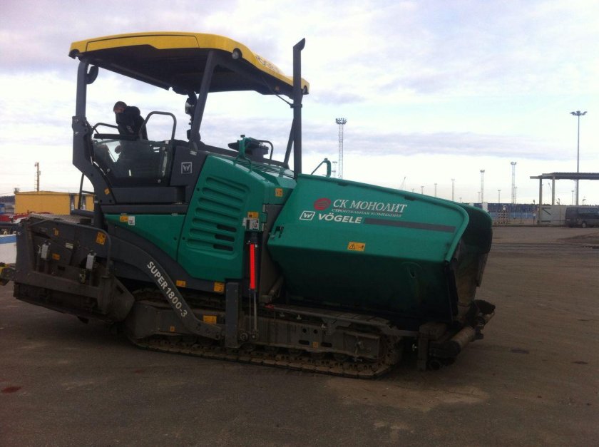 Асфальтоукладчик Vogele super 1800