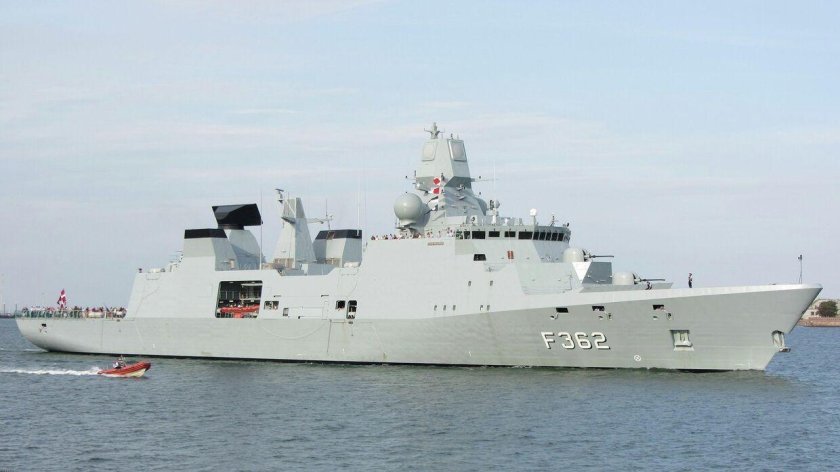 Датский Фрегат Ивер хюитфельд