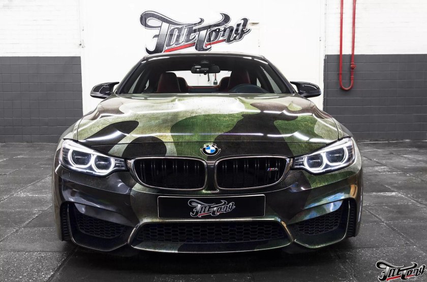 BMW m4 Camo