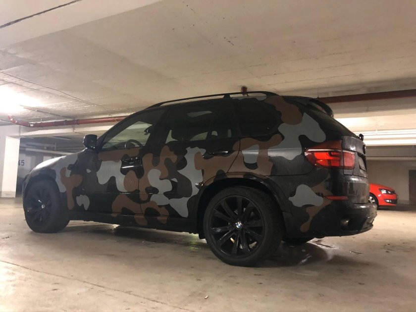 BMW x5 Camo