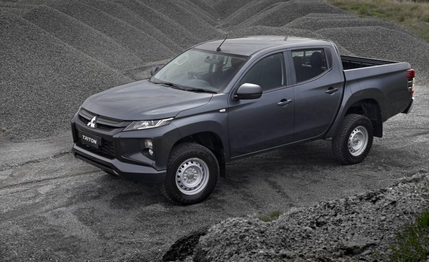 Mitsubishi l200 2023