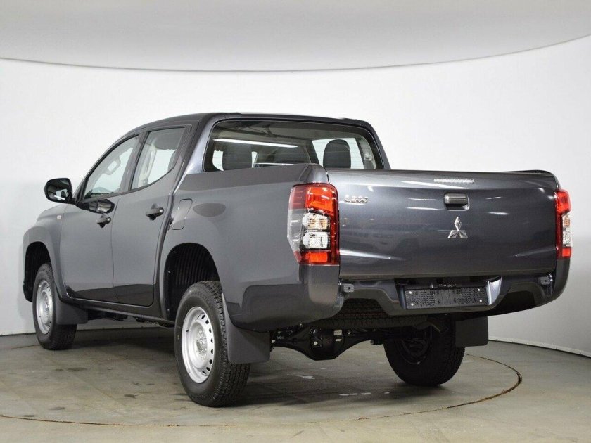 Л 200 2021 серый