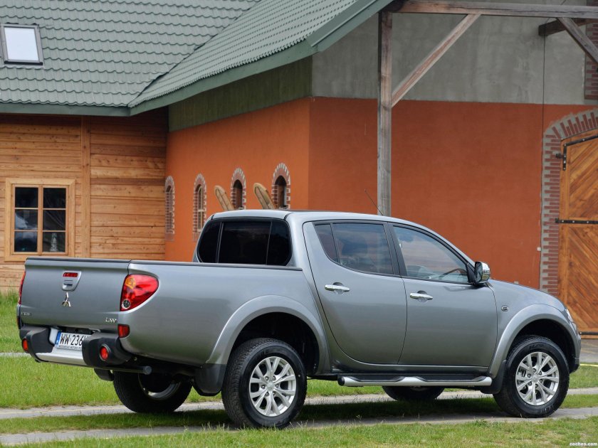 Митсубиси л200