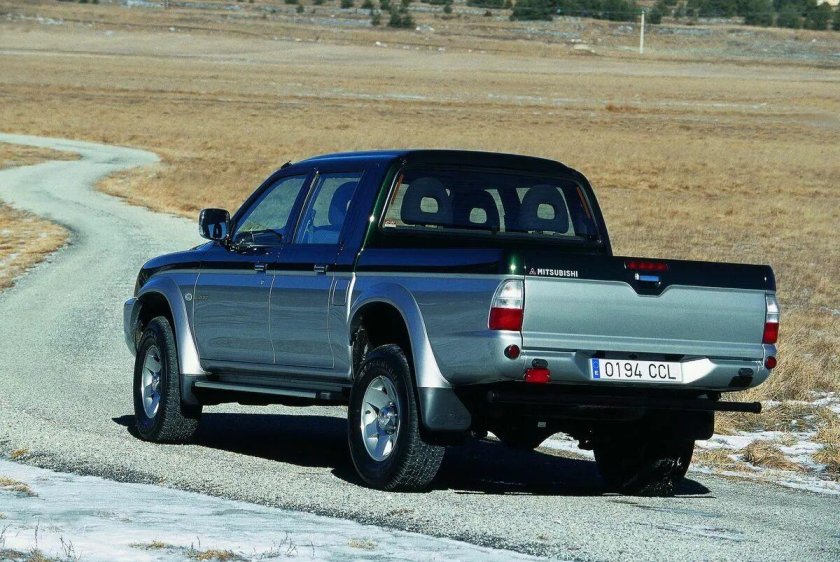 Mitsubishi l200 пикап